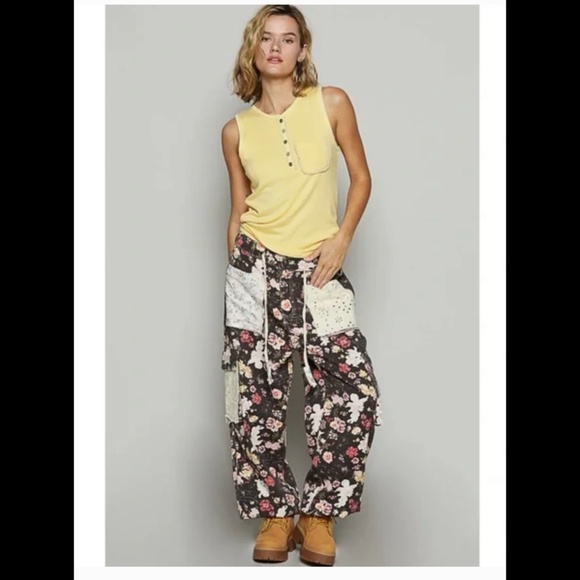 NEW POL Floral Patchwork Pants Joggers - Black and Cream - Picture 3 of 5